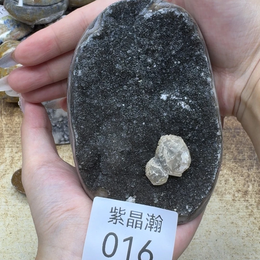 未镶嵌大型摆件（非配饰）水晶