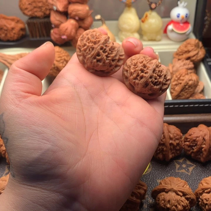 把件文玩核桃39尺寸桃心宫灯