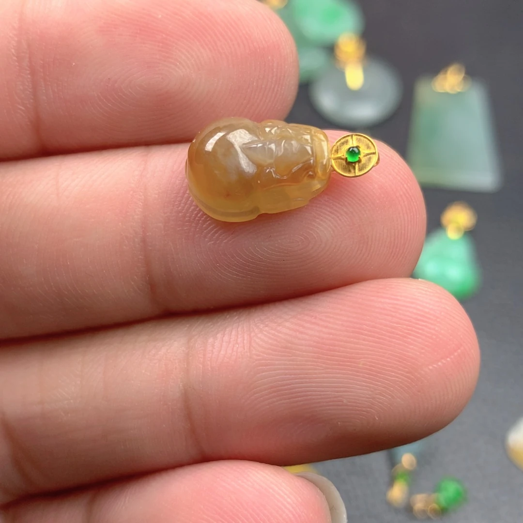 【闪购商品】颈饰18K金镶嵌翡翠翡翠