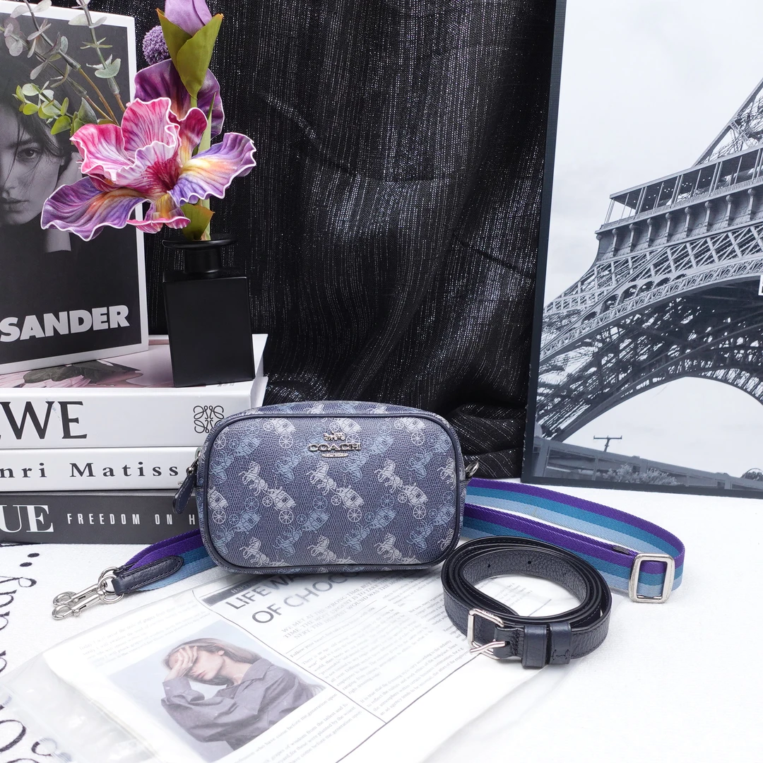 95新 COACH/蔻驰 胸包/T10169576