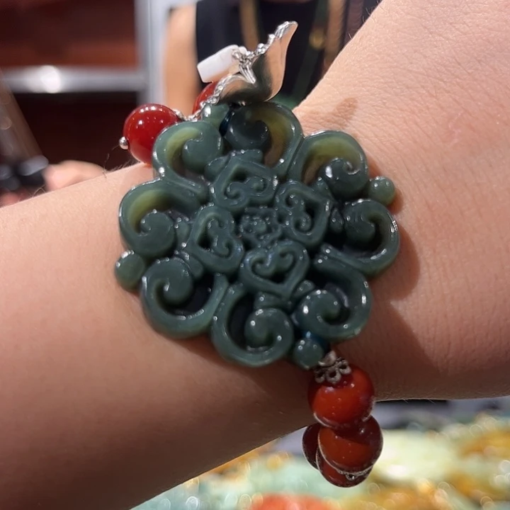 岫玉未镶嵌毛衣链