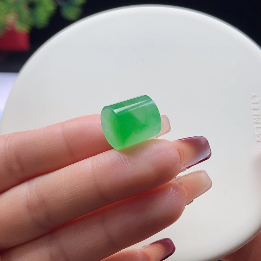 翡翠散珠翡翠冰阳绿桶珠