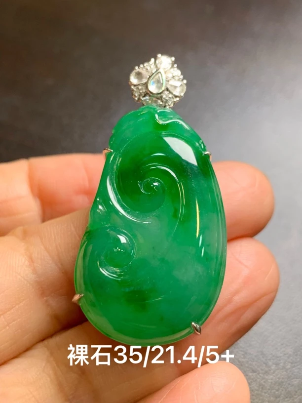 天然缅甸翡翠A货冰种饱满胖如意佩戴美丽优雅时尚