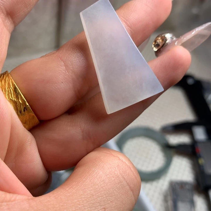 翡翠裸石翡翠裸石吊坠