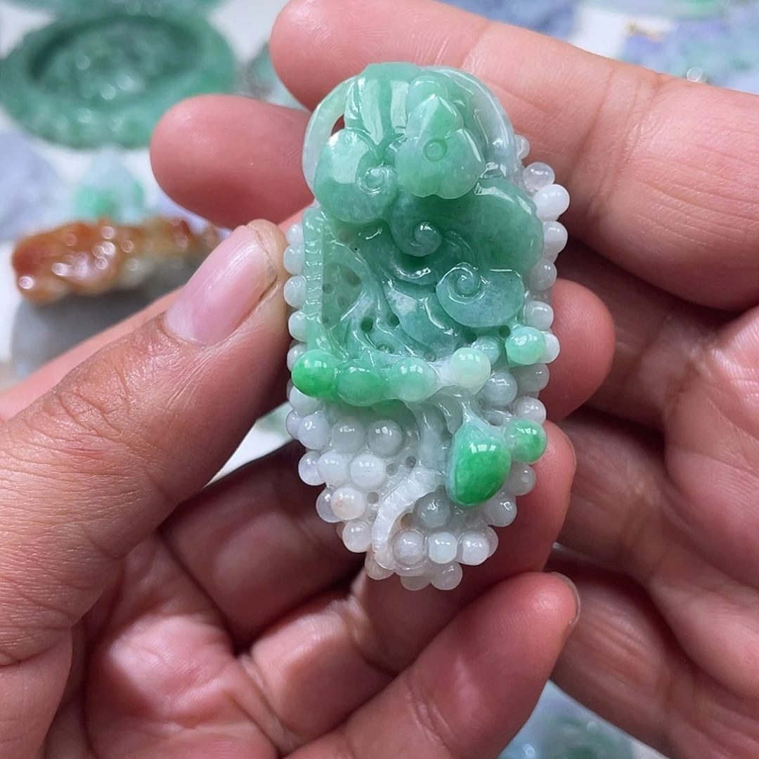 颈饰未镶嵌翡翠翡玉缘翡翠