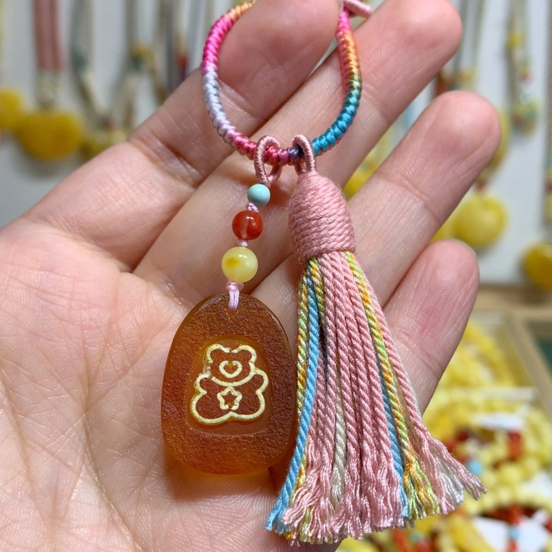 蜜蜡未镶嵌裸石挂件