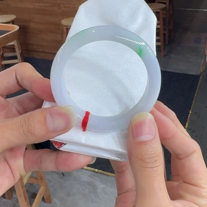 翡翠手镯未镶嵌杨*妹纯天然缅甸翡翠A货买断