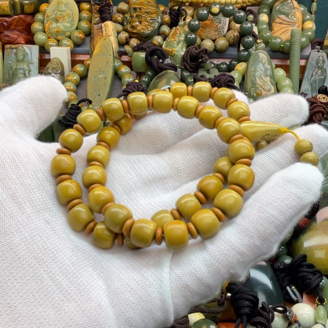 只***渡岫岩河磨玉（透闪石质玉）未镶嵌手链