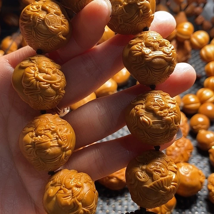 吊坠橄榄核严*龙财神