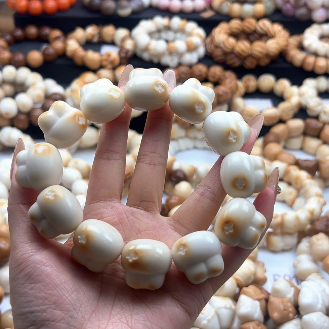 吊坠白玉菩提白烤色米菲兔23-24