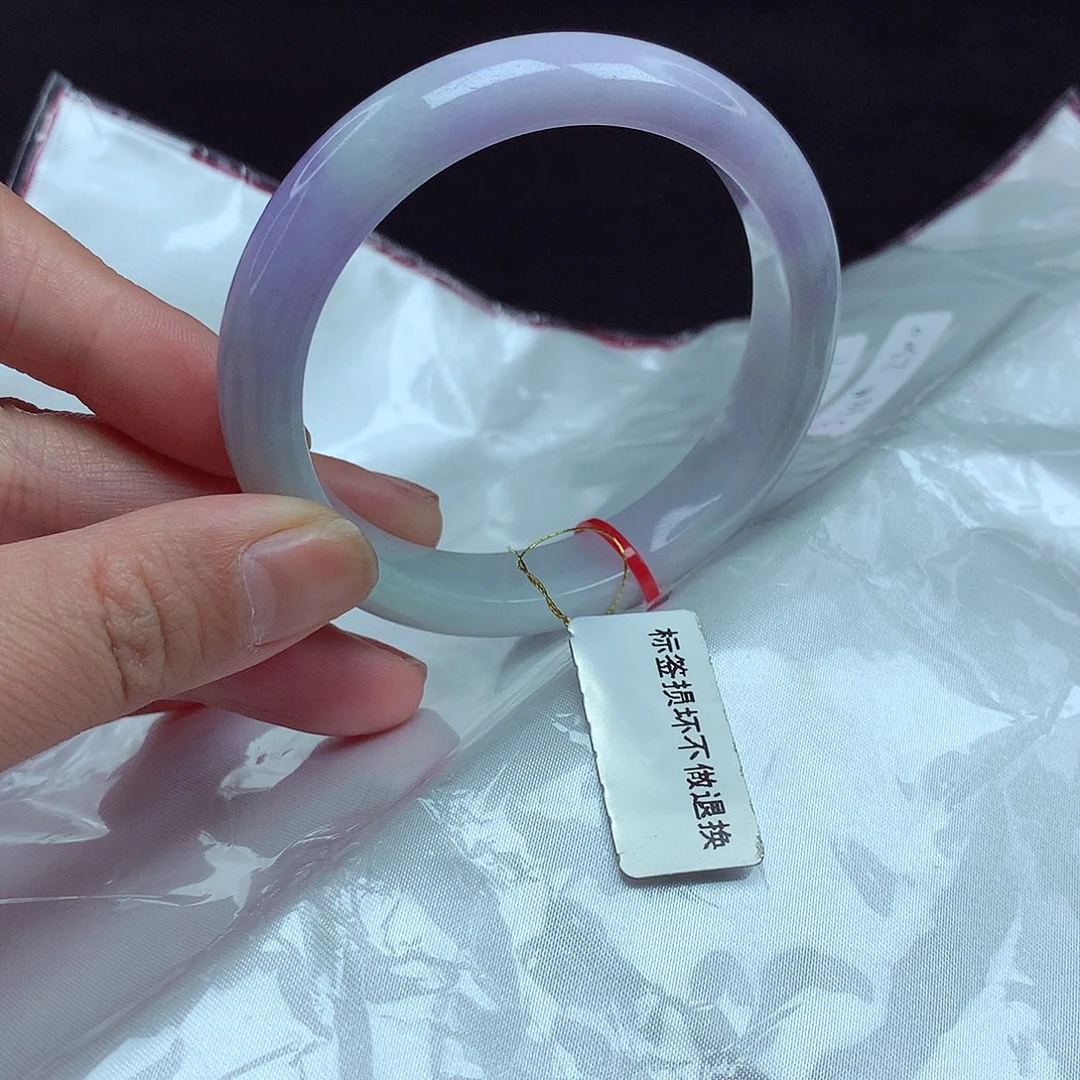 翡翠手镯未镶嵌54圈197