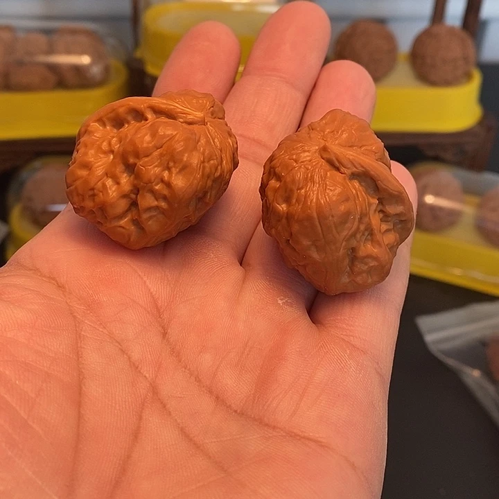 吊坠文玩核桃36尺，蛤蟆头一根筋