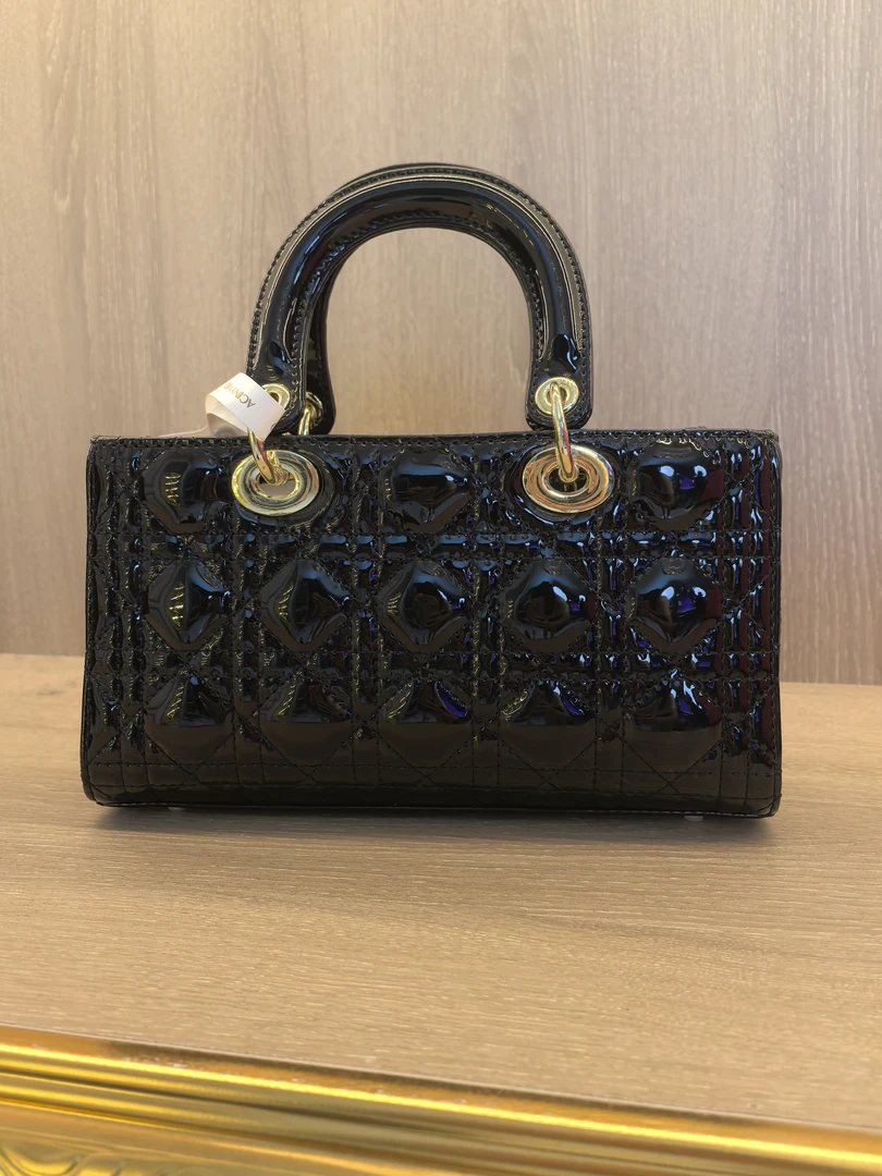 【SISI专属】2025年新款时尚百搭轻奢漆皮女士单肩手提斜挎包8901-7