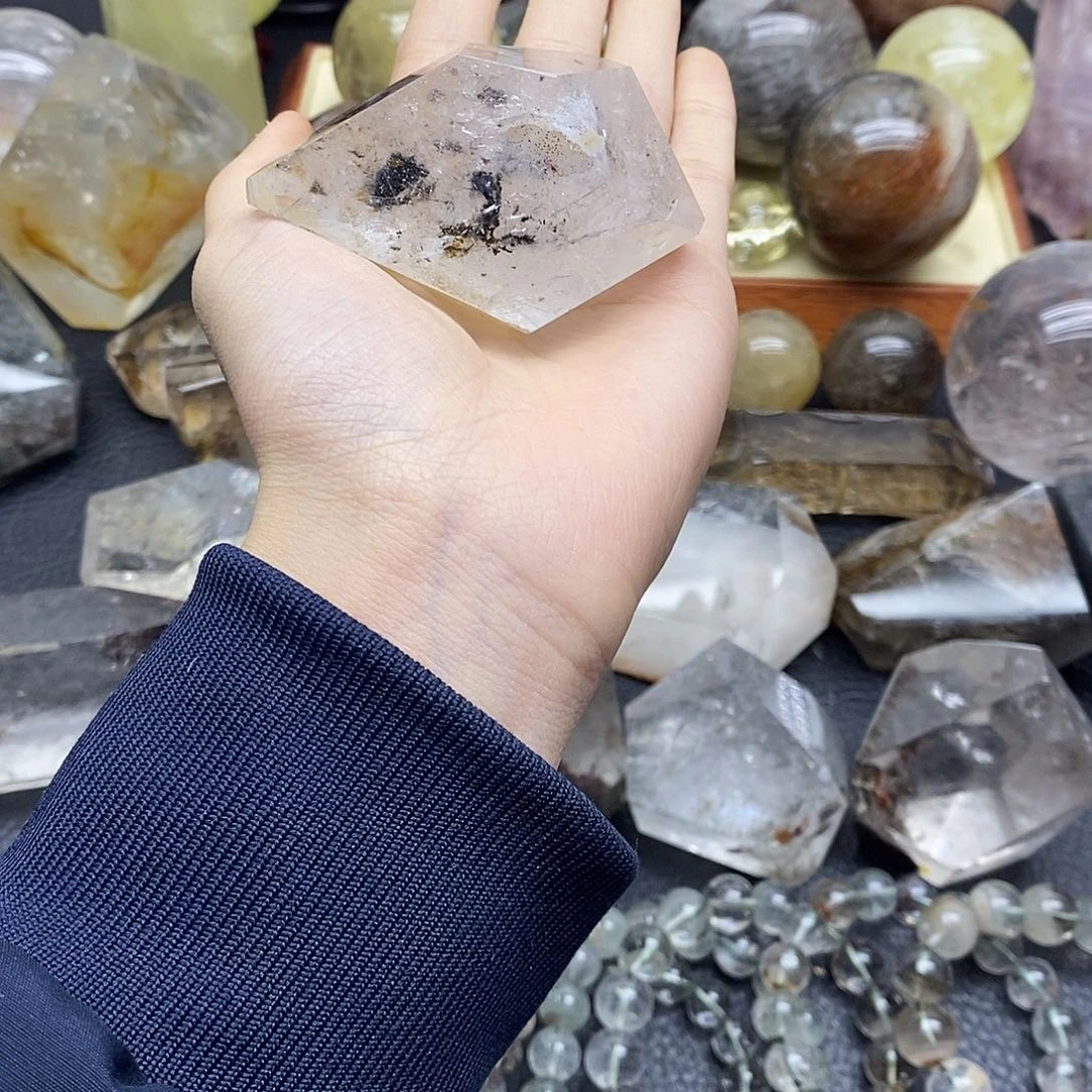 珠宝半成品水晶未镶嵌180水晶石