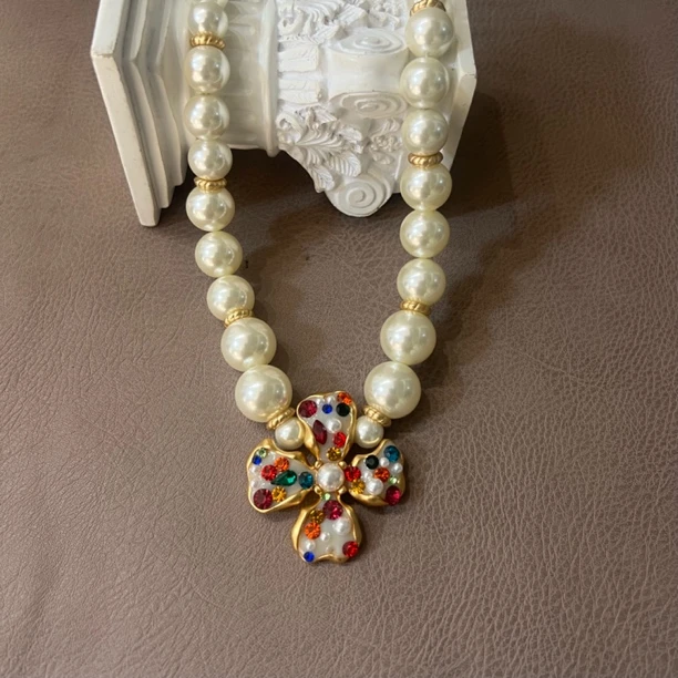 铜合金项链 V娜斯4瓣花系列洛可搭配