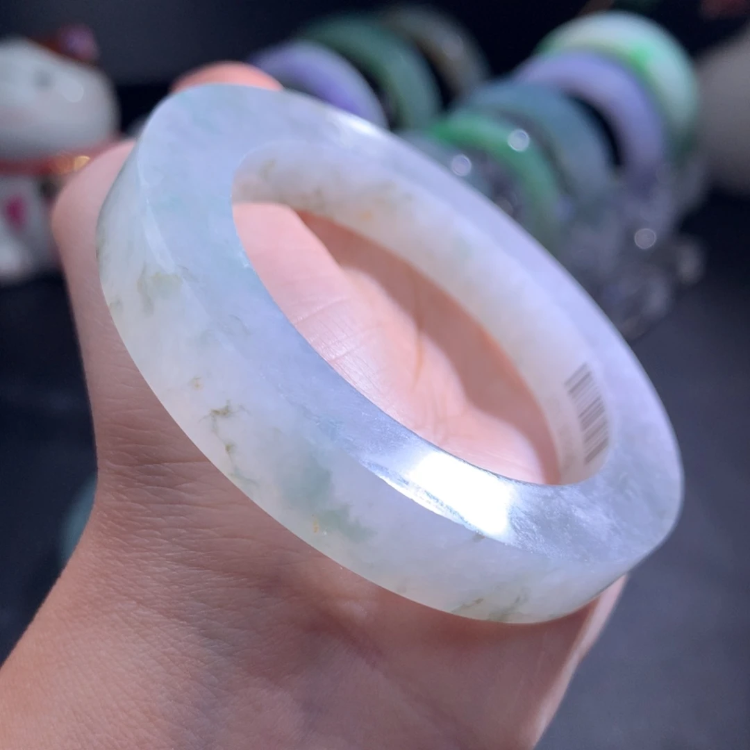 未镶嵌冰飘花翡翠手镯定制翡翠