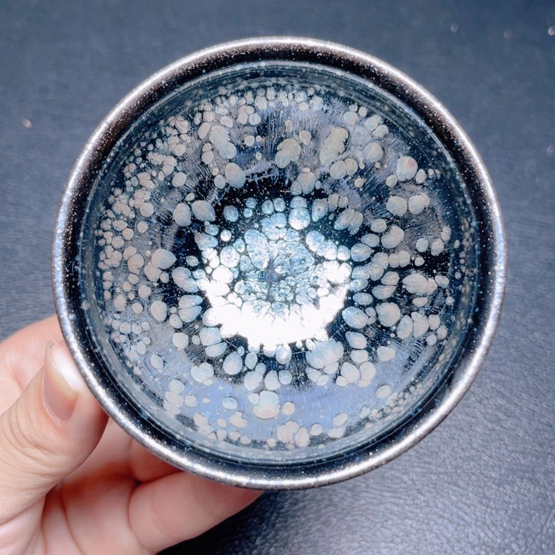 茶盏滴滴答答的声音