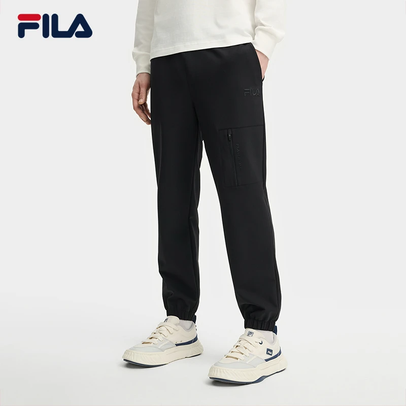 Fila/斐乐男士25年秋冬新款速干弹力透气梭织束脚长裤F11M538810F