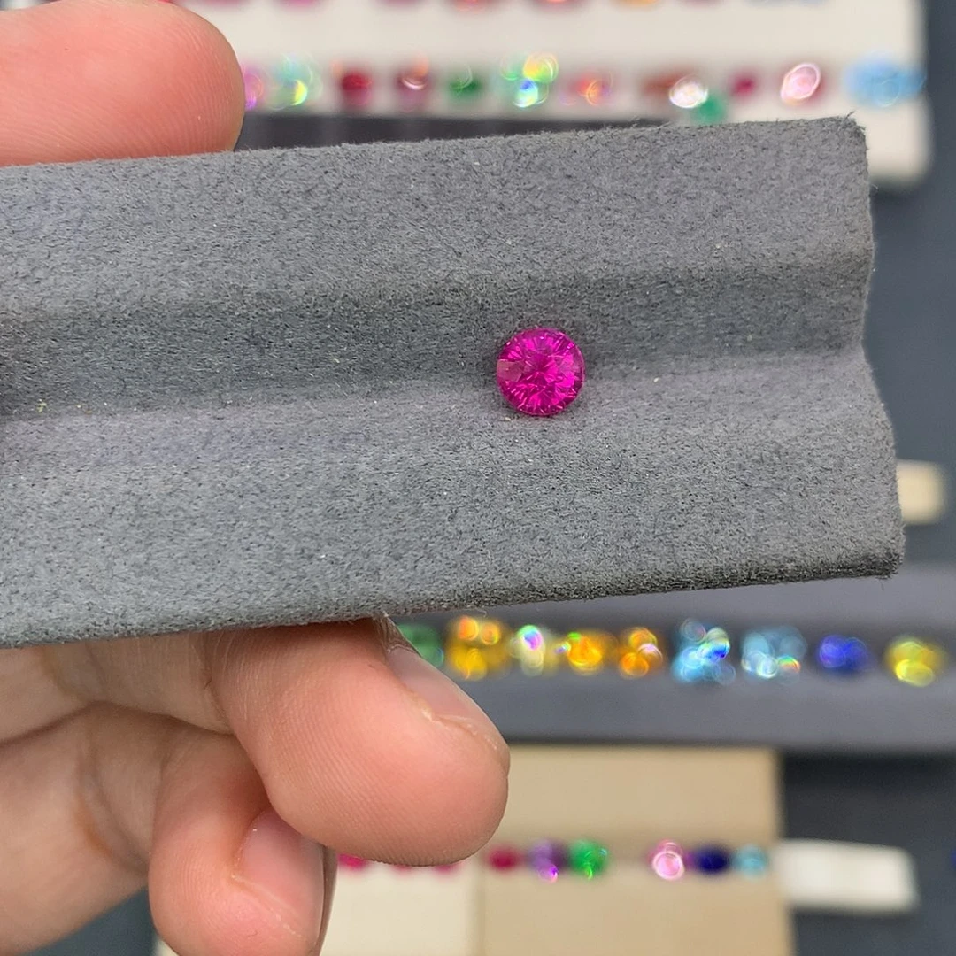 红宝石裸石1.04克拉无烧正圆红宝石aigs大证