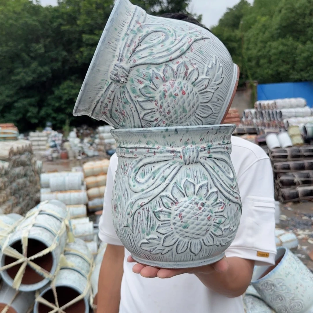 紫砂花盆口19高20（两个太阳花蝴蝶结