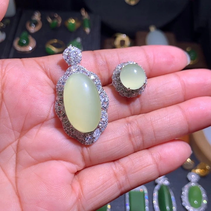 和田玉银S925镶嵌颈饰清**香