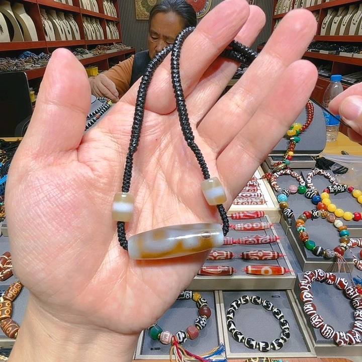 未镶嵌玛瑙/玉髓珠宝奇石