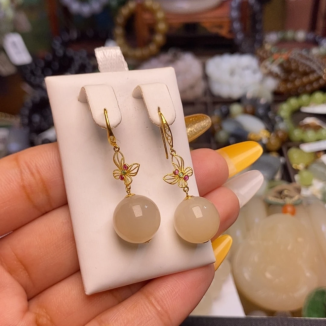 和田玉未镶嵌颈饰藕粉老熟料红粉金镶耳坠