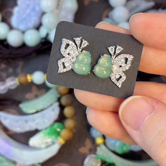 翡翠未镶嵌挂件582