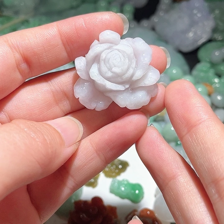 颈饰未镶嵌翡翠天
