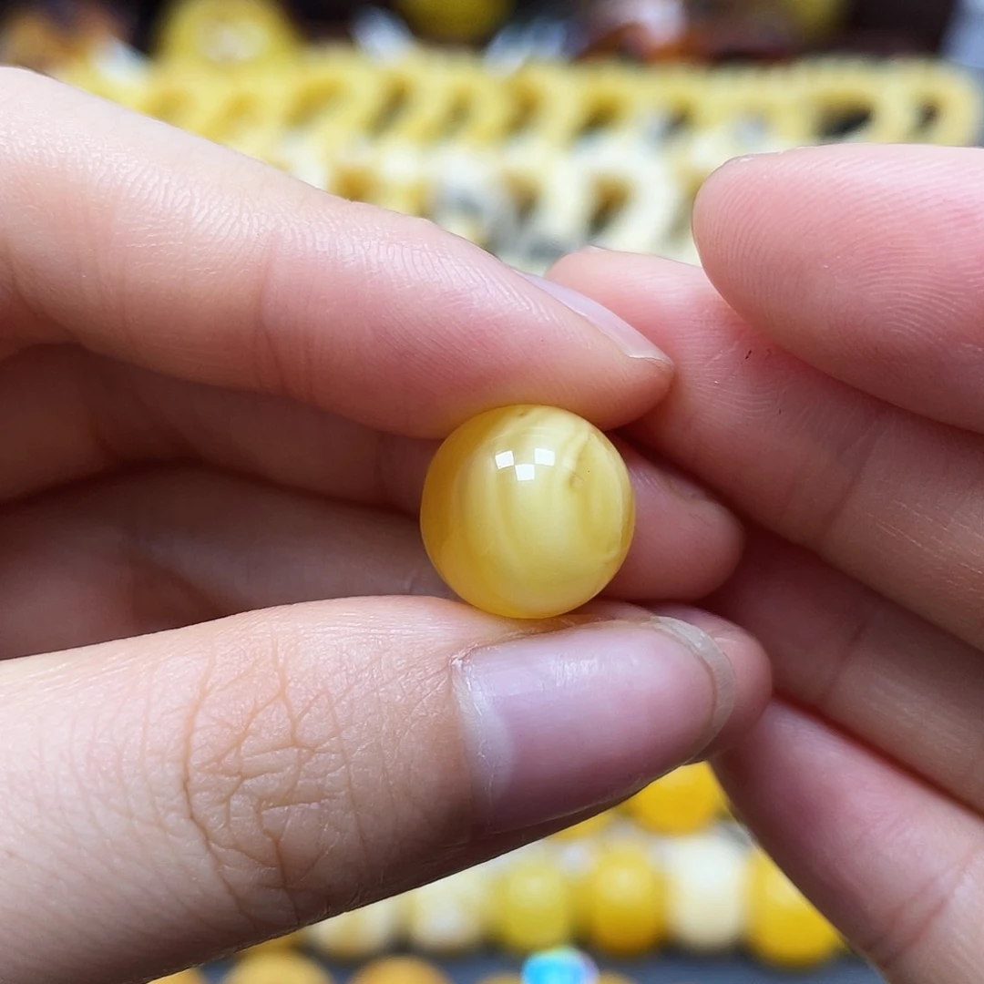 未镶嵌蜜蜡裸石圆珠12.5mm福利（介意平头勿拍）