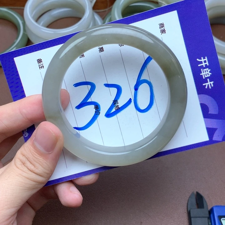 未镶嵌手镯和田玉58