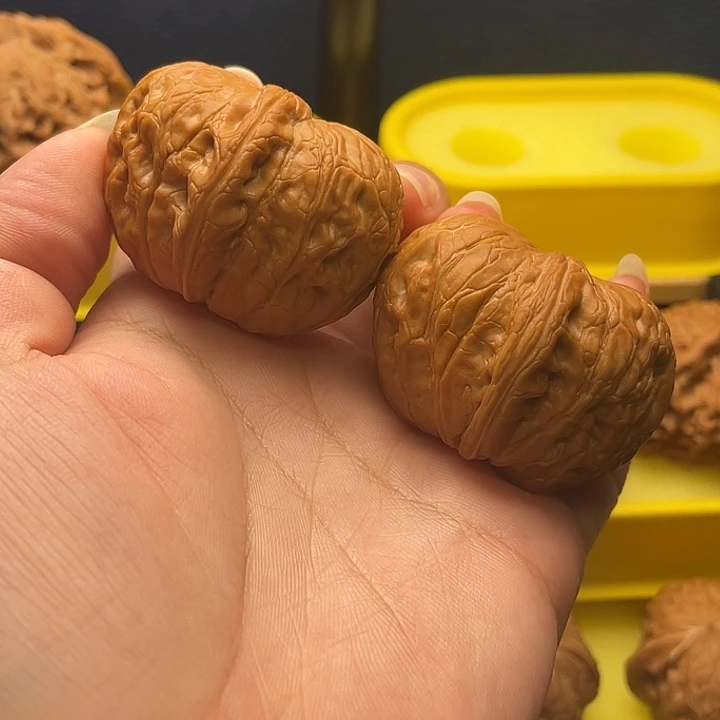 核桃B****u文玩核桃元宝