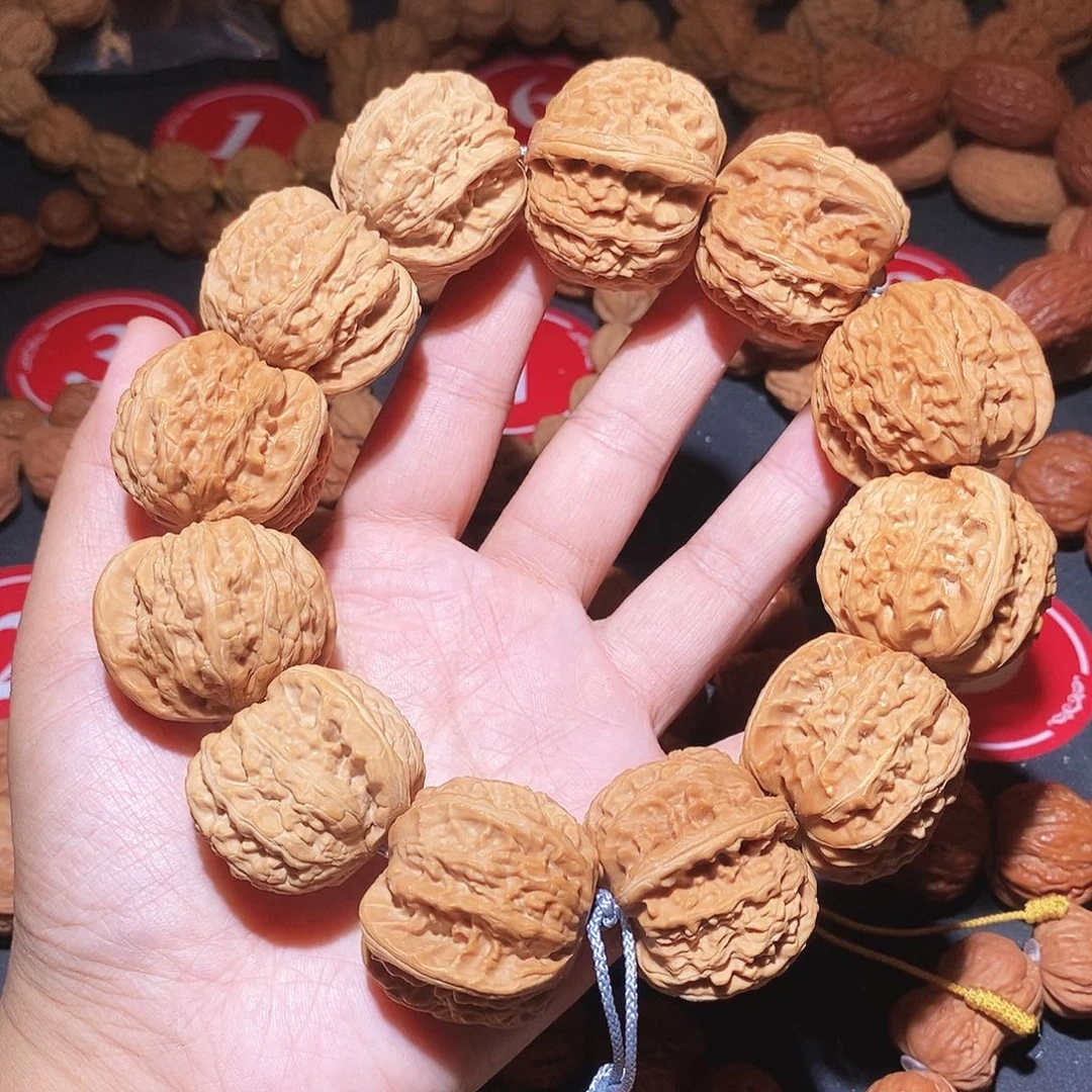 吊坠文玩核桃35尺白狮子手持