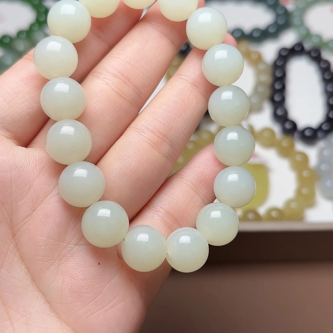 和田玉未镶嵌手链且末12