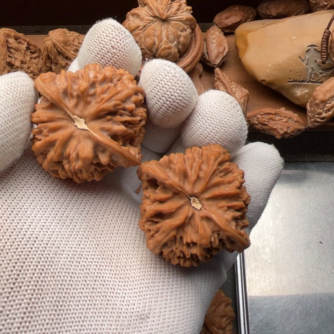 文玩核桃吊坠满天星