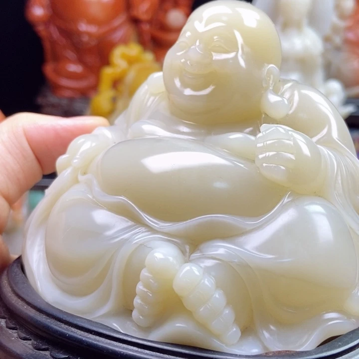 笑***幻寿山石八方来财……………………