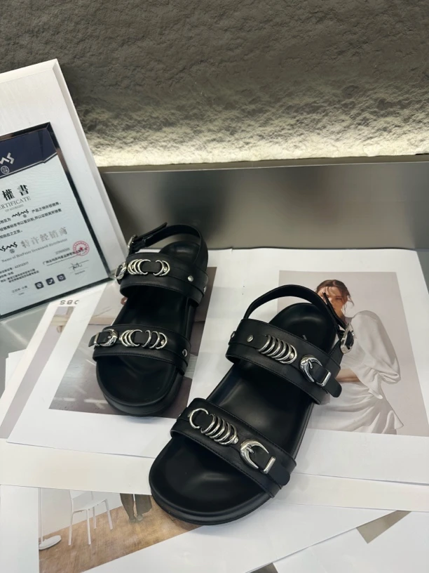 玛莎玛索9092-1夏季新款百搭时尚金属装饰时装凉鞋