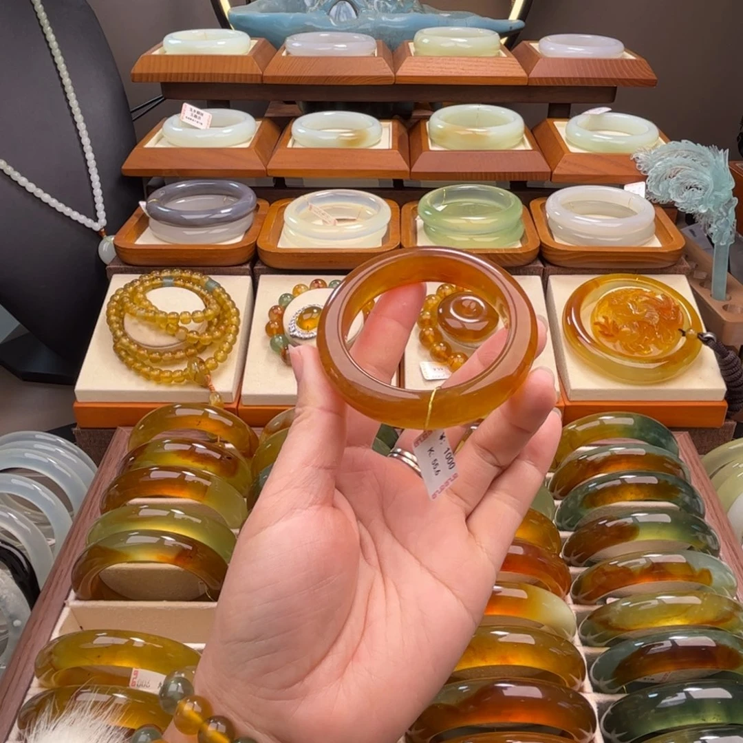 蛇纹石玉未镶嵌手镯54