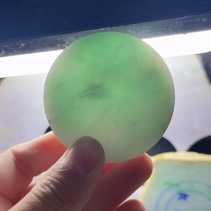 翡翠挂件未镶嵌毛料93