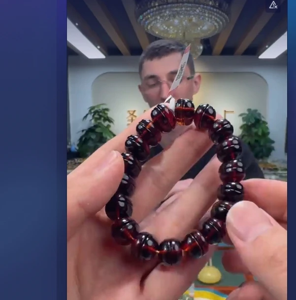 天然琥珀蜜蜡手串SC164