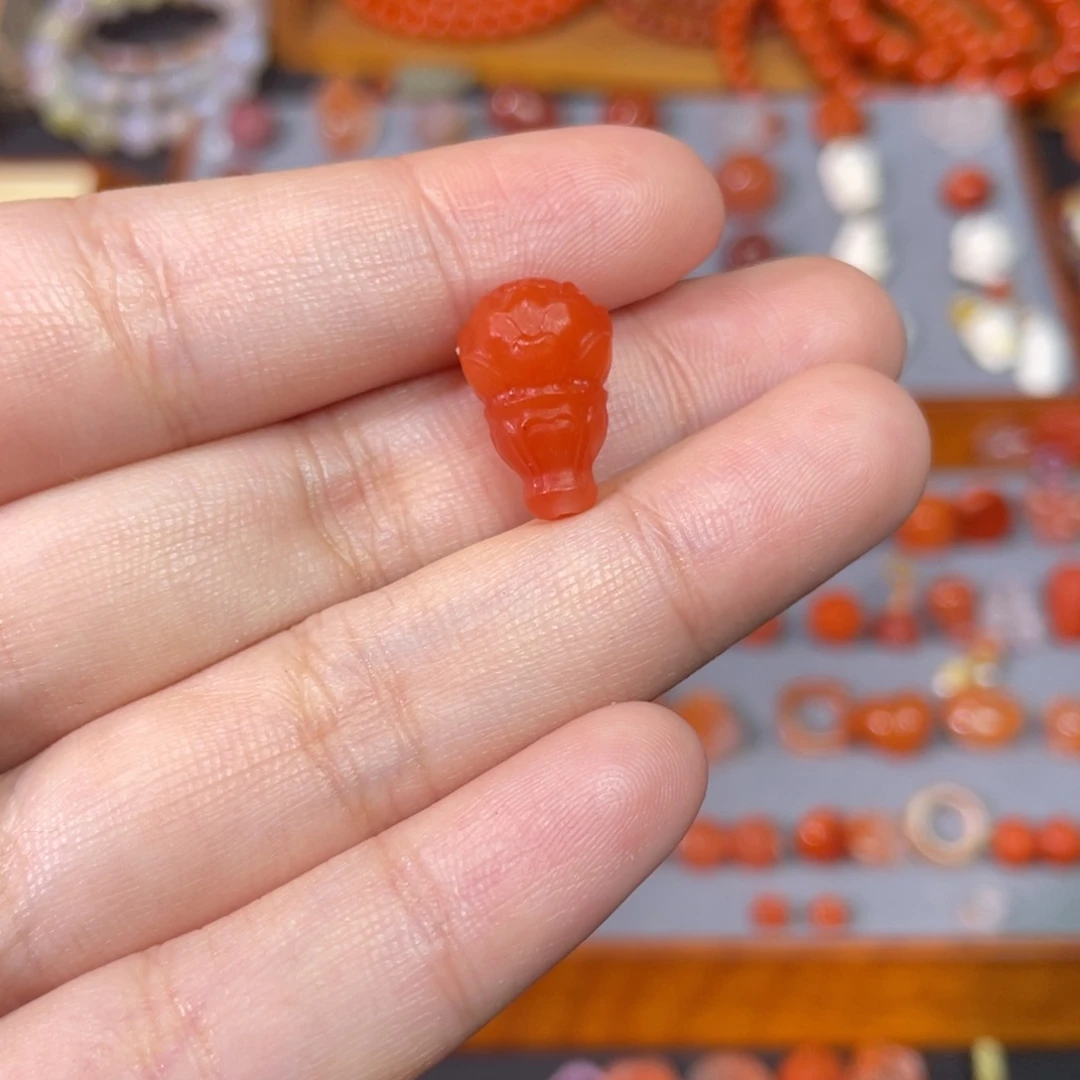 南红玛瑙未镶嵌莲花三通卡10.4