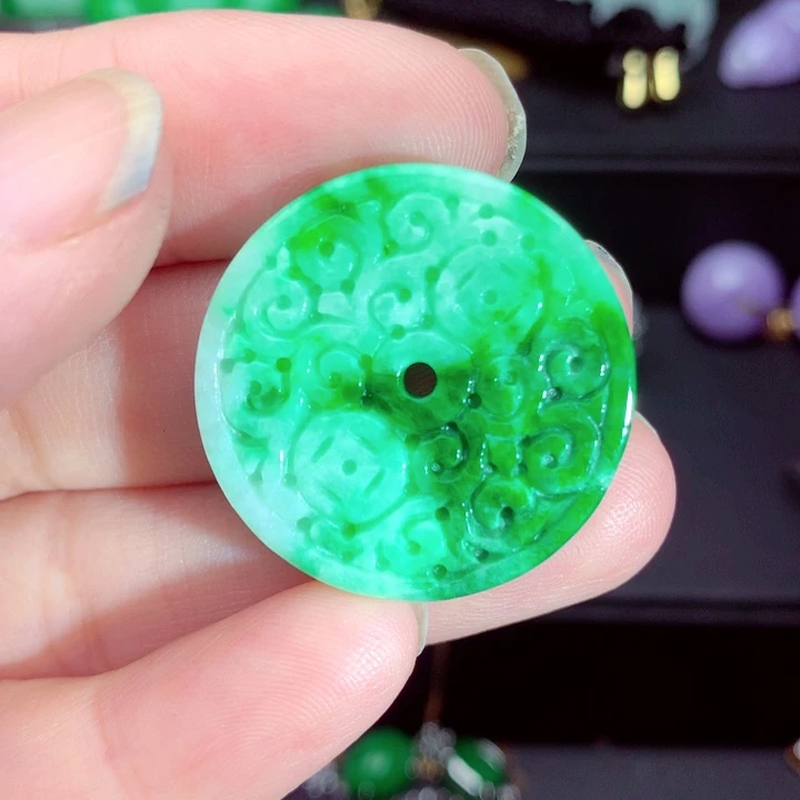 翡翠未镶嵌吊坠(不含链)
