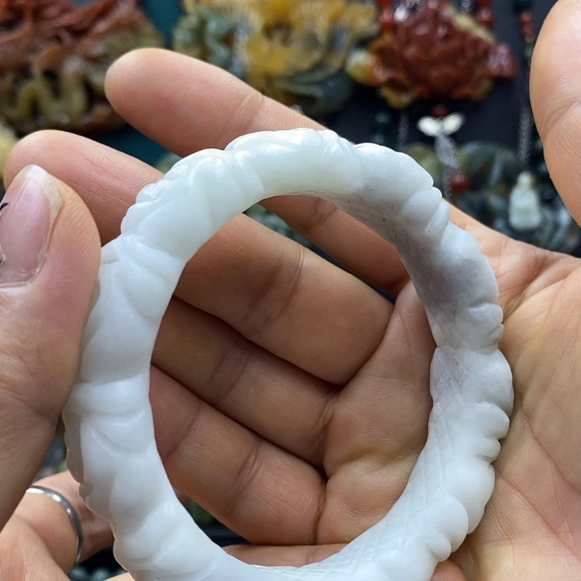 【闪购商品】蛇纹石玉未镶嵌手镯60