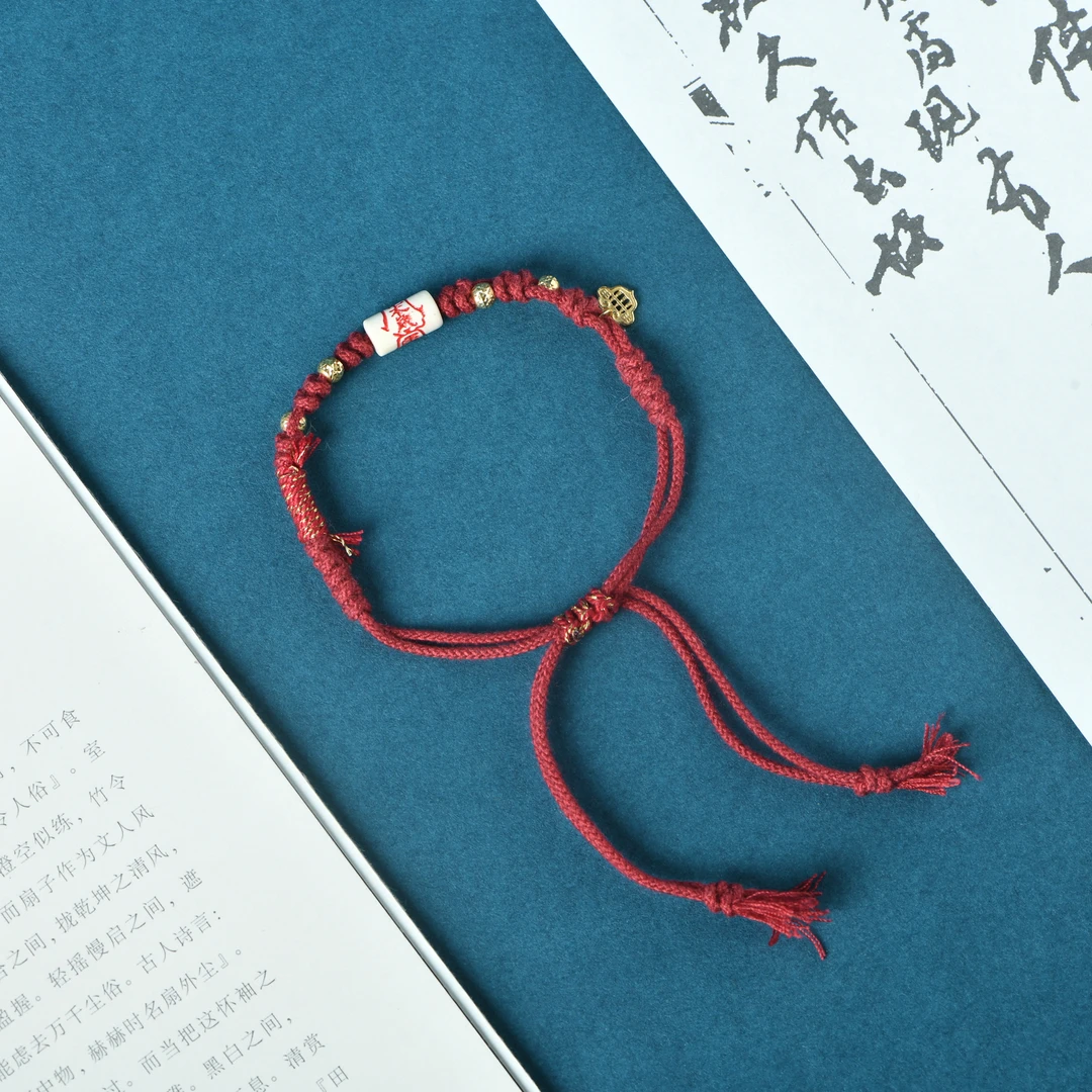 猛犸牙太太桶珠手编红绳手链