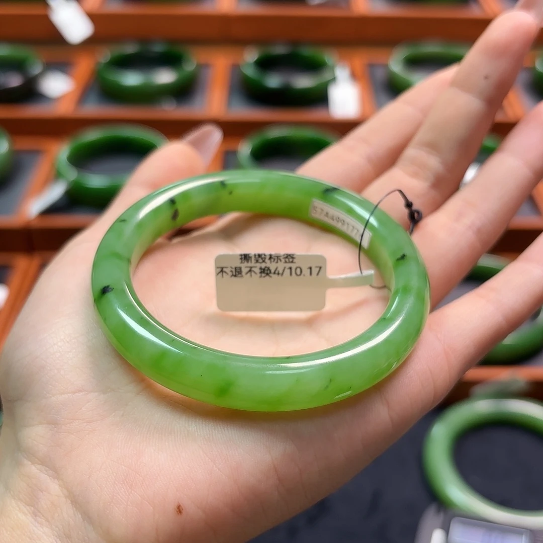 和田玉（碧玉）未镶嵌手镯苹果绿5657