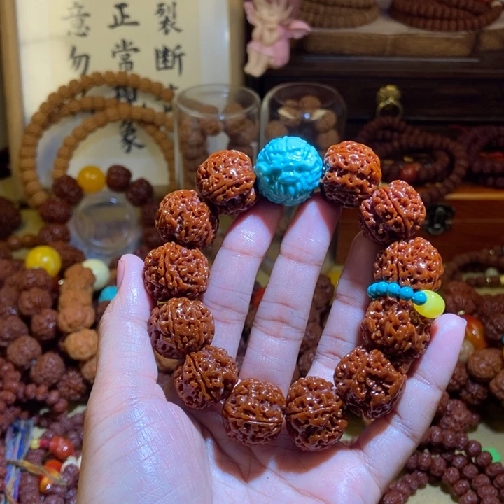 吊坠金刚菩提205玉化蓝龙款