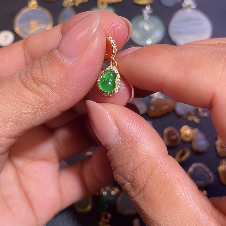 翡翠银S925镶嵌颈饰