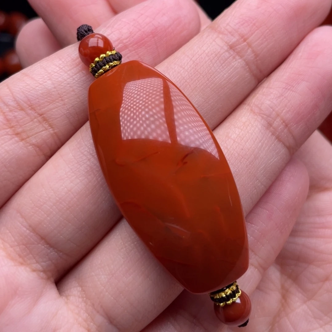 南红玛瑙未镶嵌珠宝奇石