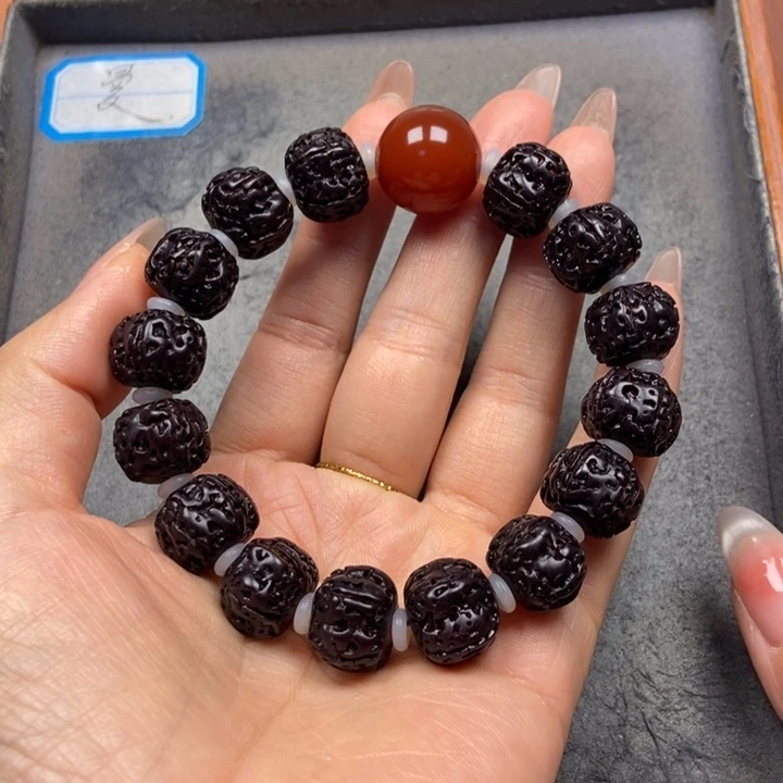金刚菩提吊坠菩提