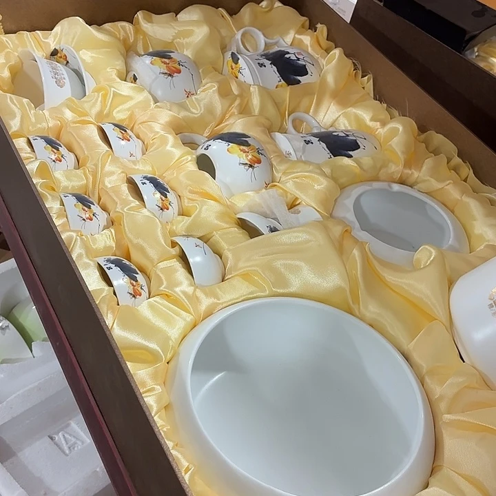 茶具微暇，介意勿拍